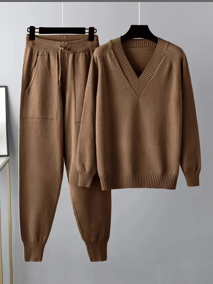 Madison | Two-Piece Set with v-neck