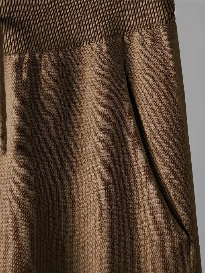Madison | Two-Piece Set with v-neck