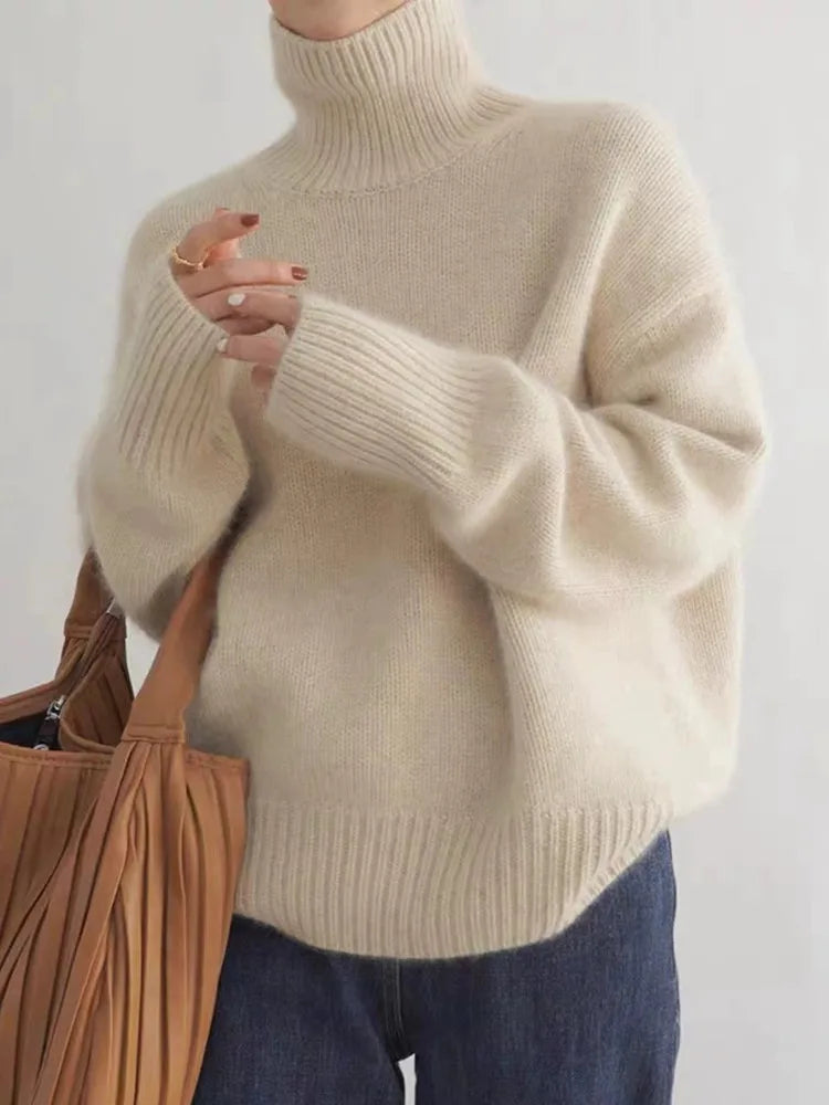Amanda | Elegant Turtleneck