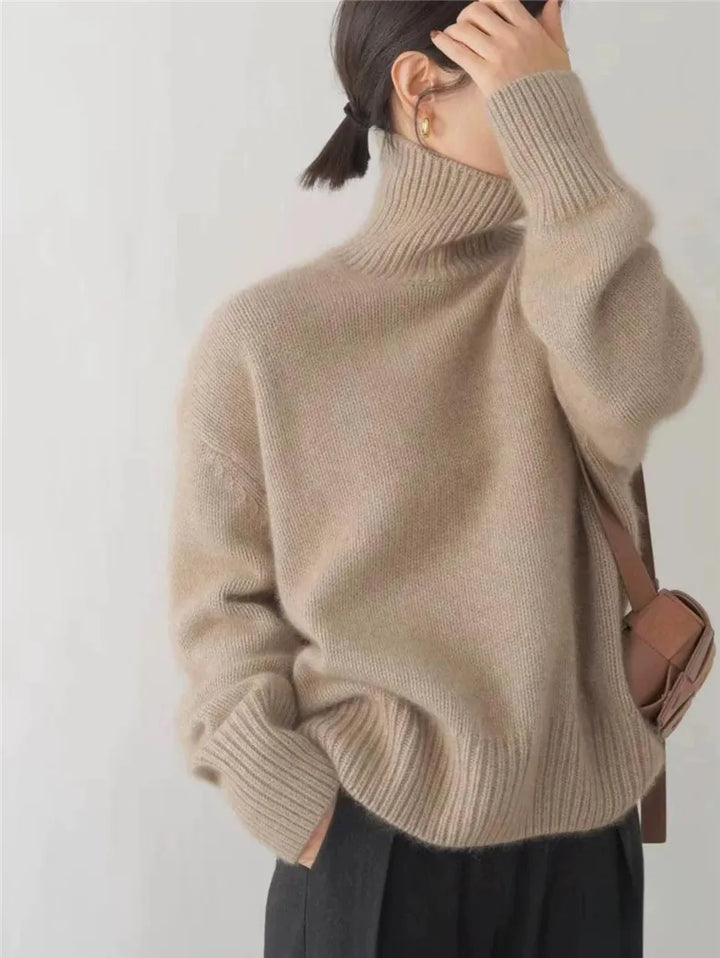 Amanda | Elegant Turtleneck