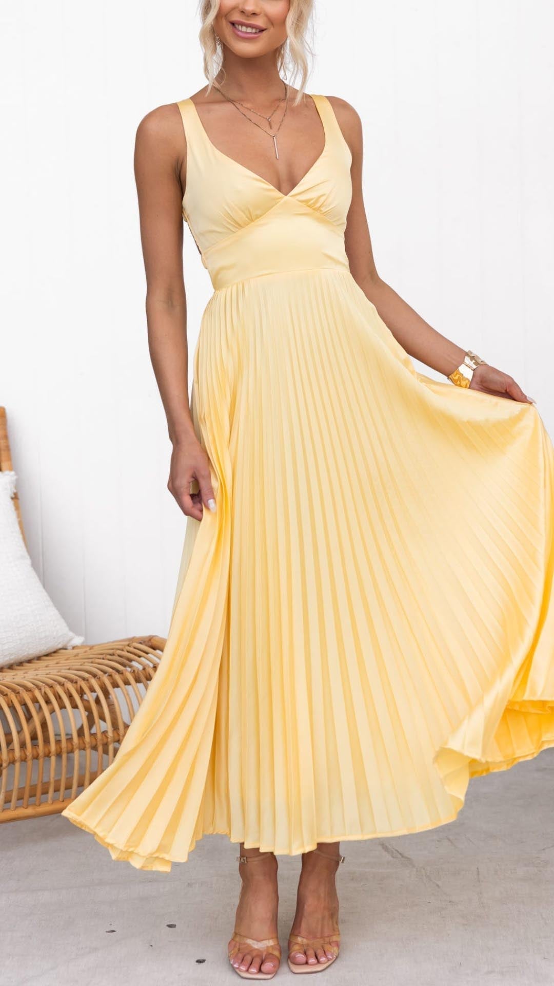 Sonja | Elegant Pleated Maxi Dress
