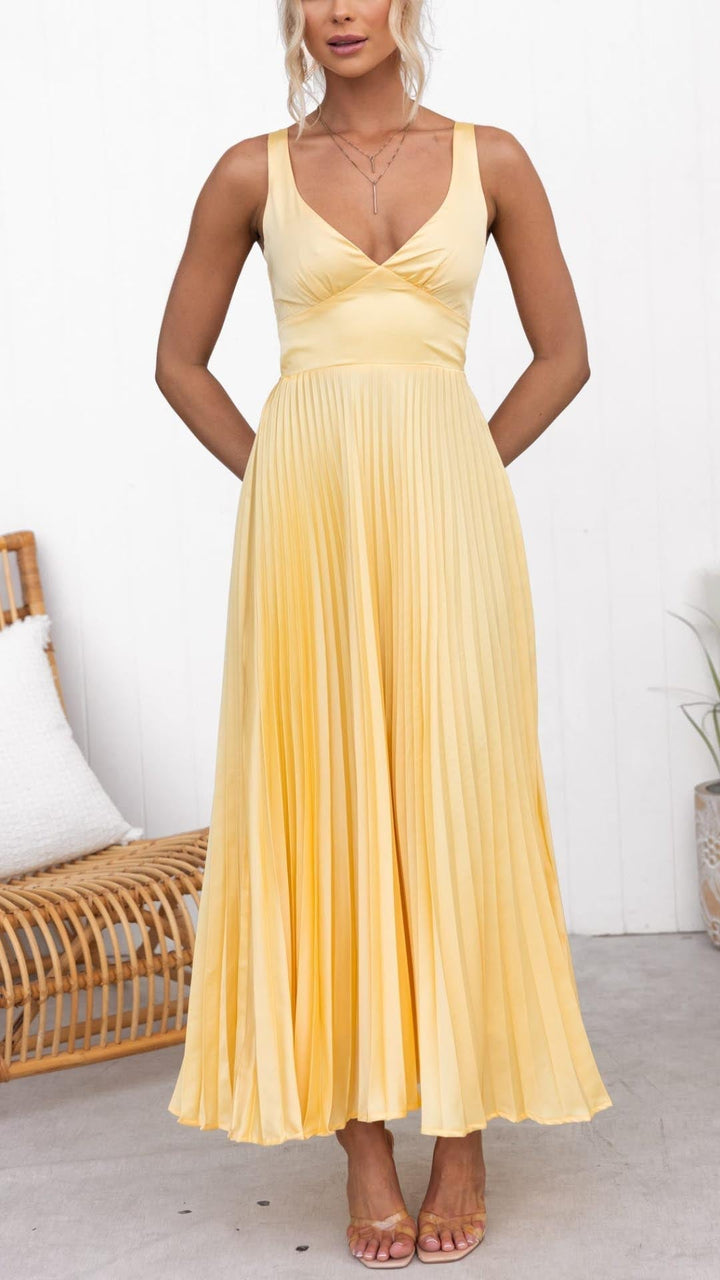 Sonja | Elegant Pleated Maxi Dress