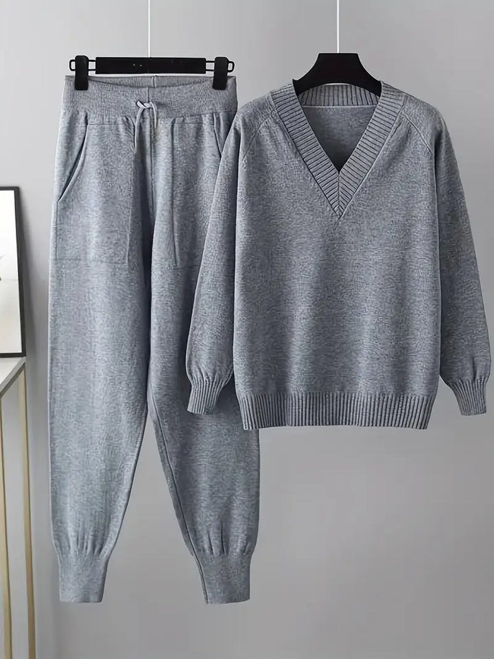 Madison | Two-Piece Set with v-neck