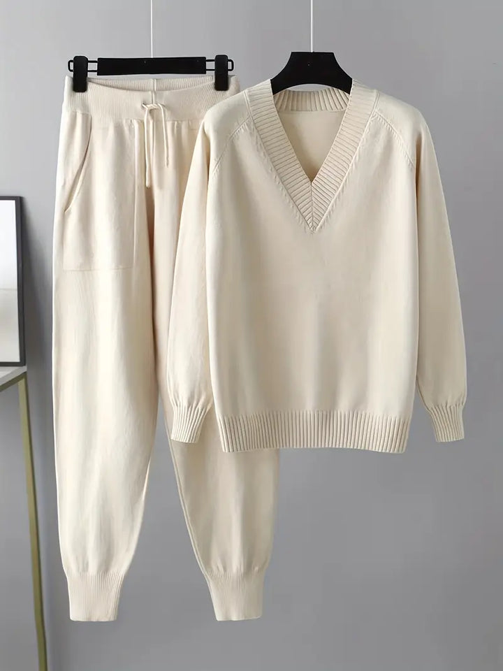Madison | Two-Piece Set with v-neck