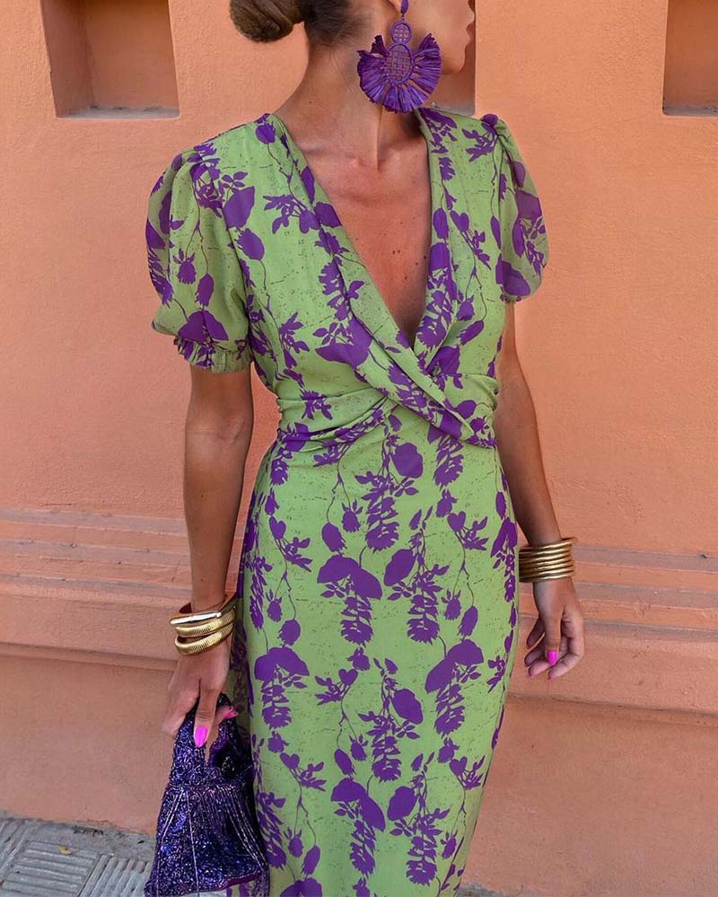 Sonya | Stunning V-Neck Midi Dress